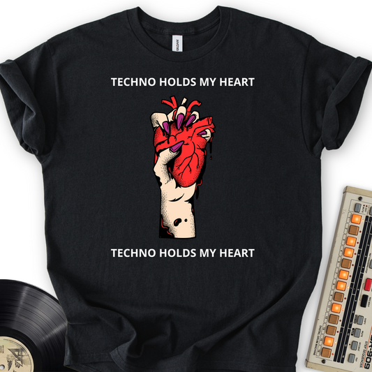 Techno Holds My Heart T-Shirt – Black flat lay